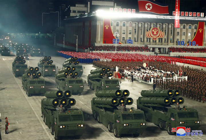 25-조선로동당창건 75돐경축 열병식